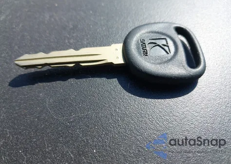 2003 Saturn Vue V6 из США, поврежденный, VIN 5GZCZ63B43S864348